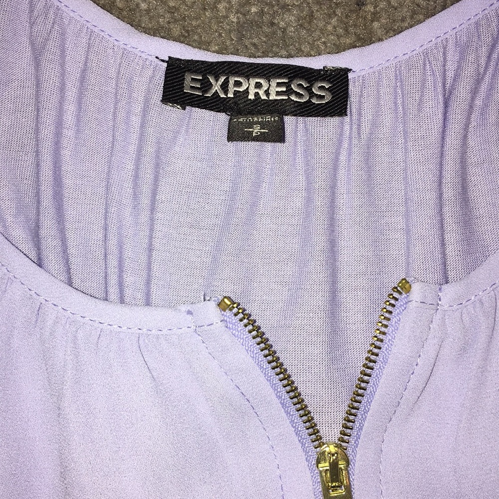 Small Express top. - Picture 2 of 5